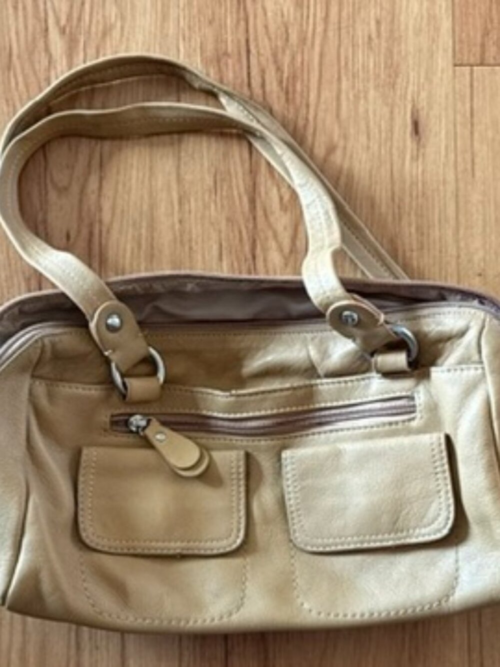 Giani Bernini Rectangular Tan Genuine Leather Shoulder Purse with magnetic snaps